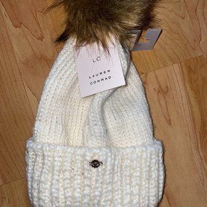 Lauren Conrad beanie w pom